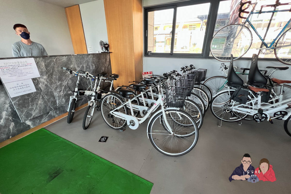 Kadda Hotel 璽賓行旅》每間都是海景房，還有無邊際泳池，窗外海天一色好壯闊！