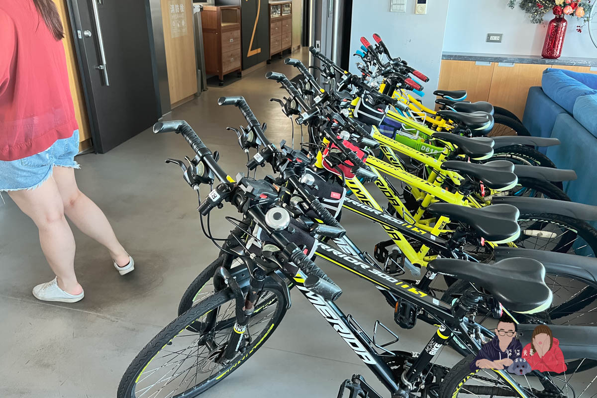 Kadda Hotel 璽賓行旅》每間都是海景房，還有無邊際泳池，窗外海天一色好壯闊！