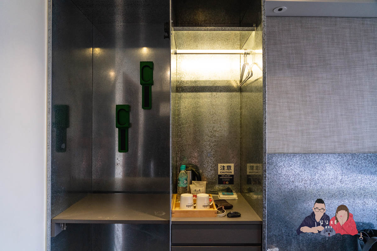 Kadda Hotel 璽賓行旅》每間都是海景房，還有無邊際泳池，窗外海天一色好壯闊！