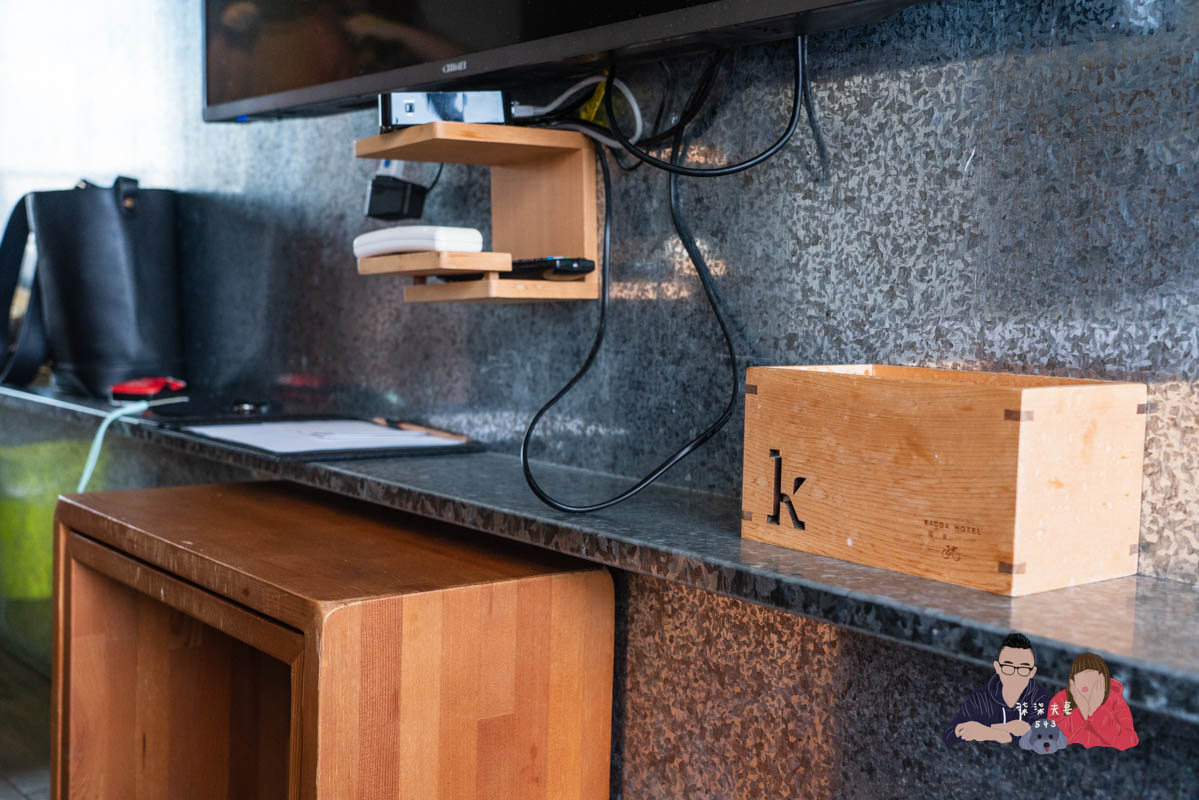 Kadda Hotel 璽賓行旅》每間都是海景房，還有無邊際泳池，窗外海天一色好壯闊！