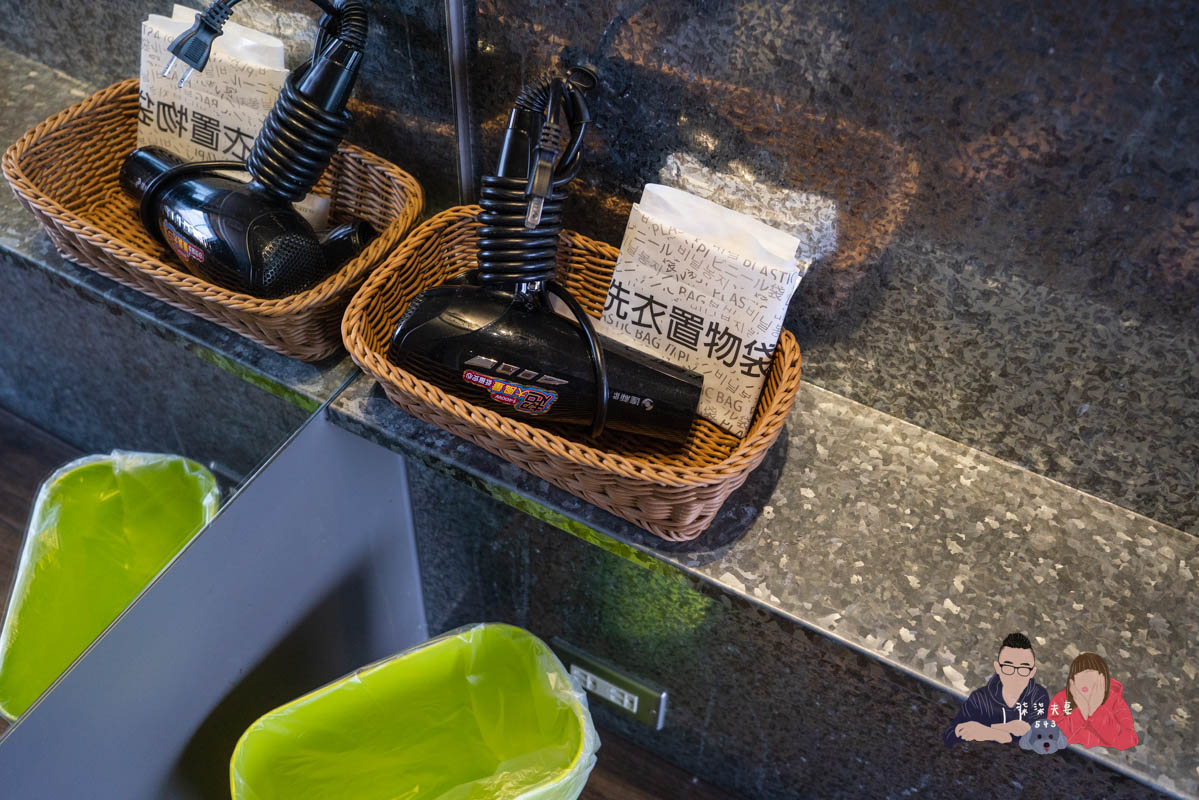 Kadda Hotel 璽賓行旅》每間都是海景房，還有無邊際泳池，窗外海天一色好壯闊！