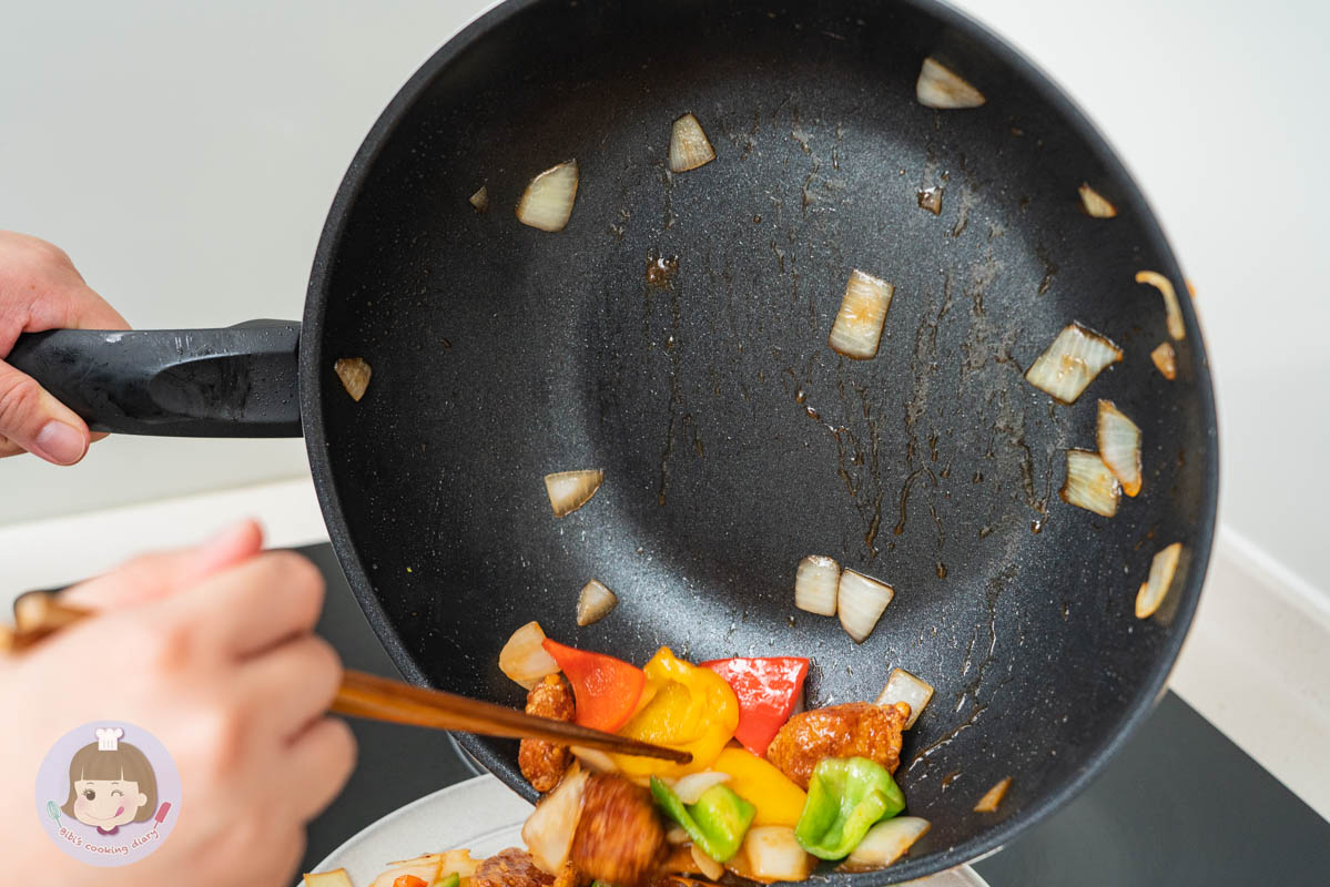 不沾鍋推薦》樂扣樂扣不沾鍋北歐極光灰,適用於瓦斯爐、IH爐、電磁爐、電陶爐等多種爐具 - 第19張圖 不沾鍋推薦》樂扣樂扣不沾鍋北歐極光灰,適用於瓦斯爐、IH爐、電磁爐、電陶爐等多種爐具