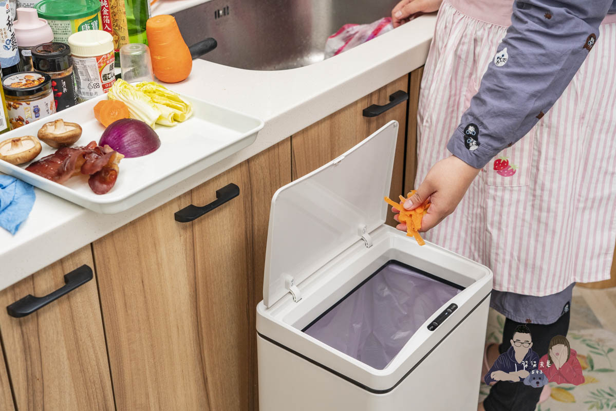 OEC智能美學感應式垃圾桶-13