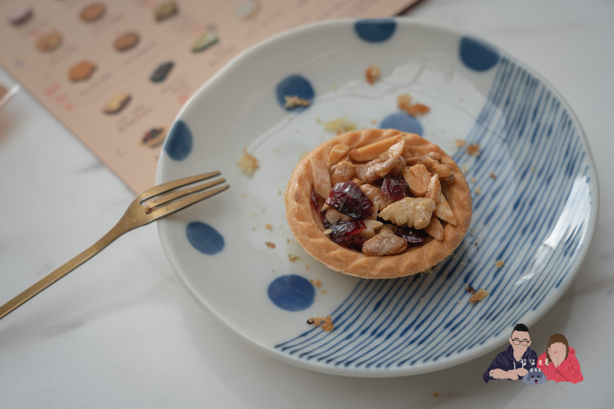 喜餅試吃》OOH LA LOVE 頂級法式手工喜餅｜每一款口味都有驚喜，網路一片好評聲量的喜餅品牌。