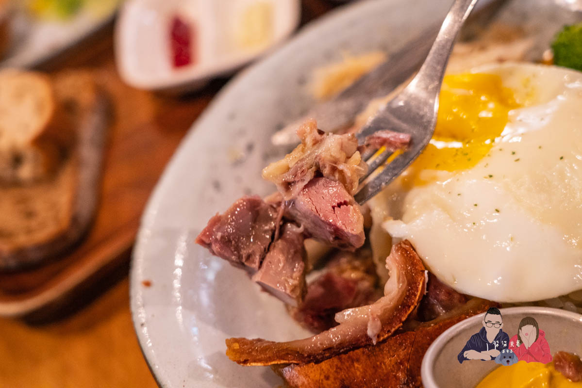 舒曼6號餐館南京店》台北小巨蛋早午餐推薦,爆好吃的德國豬腳絕對要點,千元內德式豬腳之王! - 第33張圖 舒曼6號餐館南京店》台北小巨蛋早午餐推薦,爆好吃的德國豬腳絕對要點,千元內德式豬腳之王!