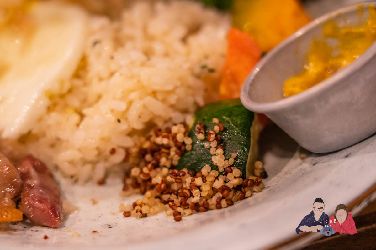 舒曼6號餐館南京店》台北小巨蛋早午餐推薦,爆好吃的德國豬腳絕對要點,千元內德式豬腳之王! - 第44張圖 舒曼6號餐館南京店》台北小巨蛋早午餐推薦,爆好吃的德國豬腳絕對要點,千元內德式豬腳之王!