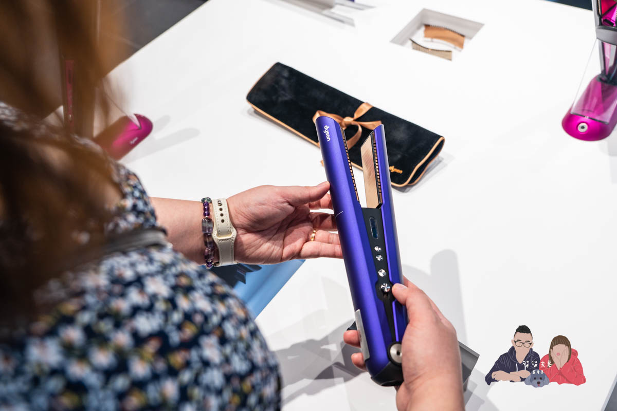 Dyson體驗店》全台首間就在新光三越A11，獨家提供禮盒個人化鐫刻服務！