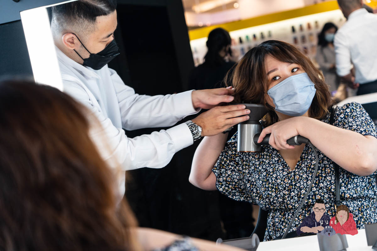 Dyson體驗店》全台首間就在新光三越A11，獨家提供禮盒個人化鐫刻服務！