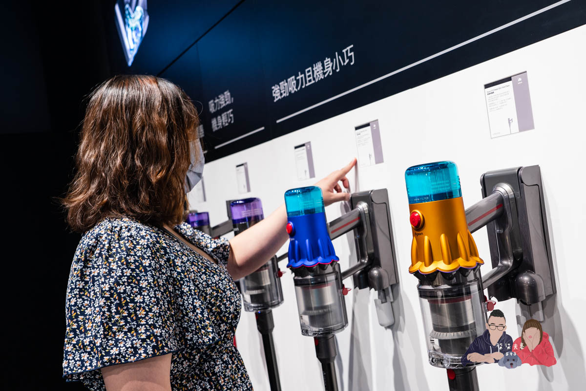 Dyson體驗店》全台首間就在新光三越A11，獨家提供禮盒個人化鐫刻服務！
