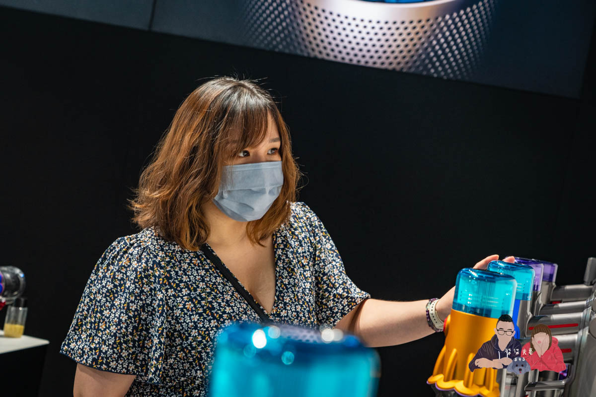 Dyson體驗店》全台首間就在新光三越A11，獨家提供禮盒個人化鐫刻服務！