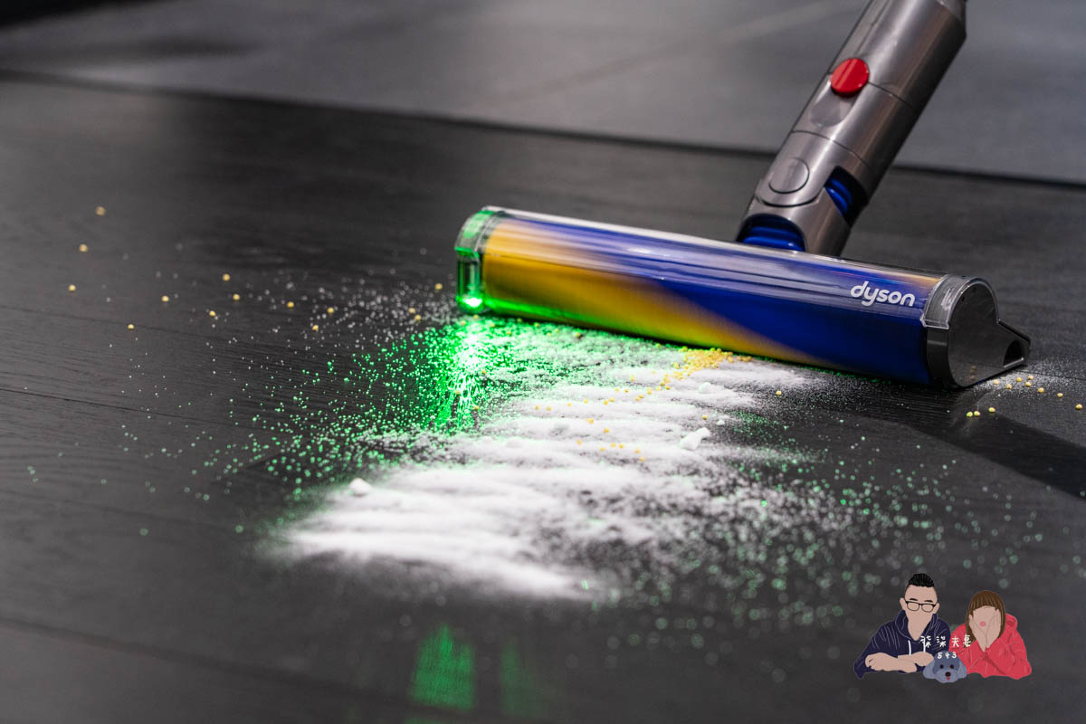 Dyson體驗店》全台首間就在新光三越A11，獨家提供禮盒個人化鐫刻服務！