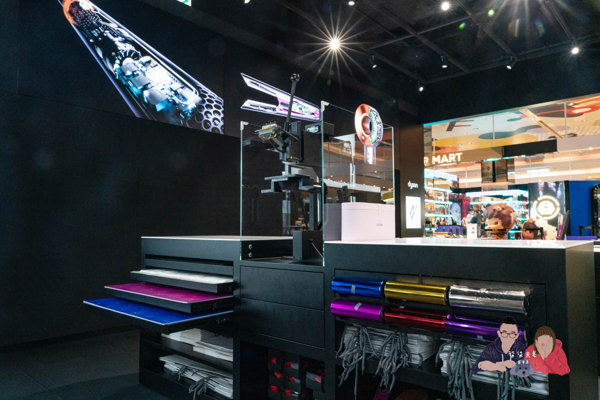 Dyson體驗店》全台首間就在新光三越A11，獨家提供禮盒個人化鐫刻服務！