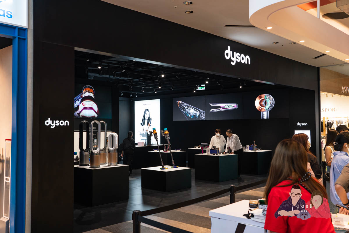 Dyson體驗店》全台首間就在新光三越A11，獨家提供禮盒個人化鐫刻服務！