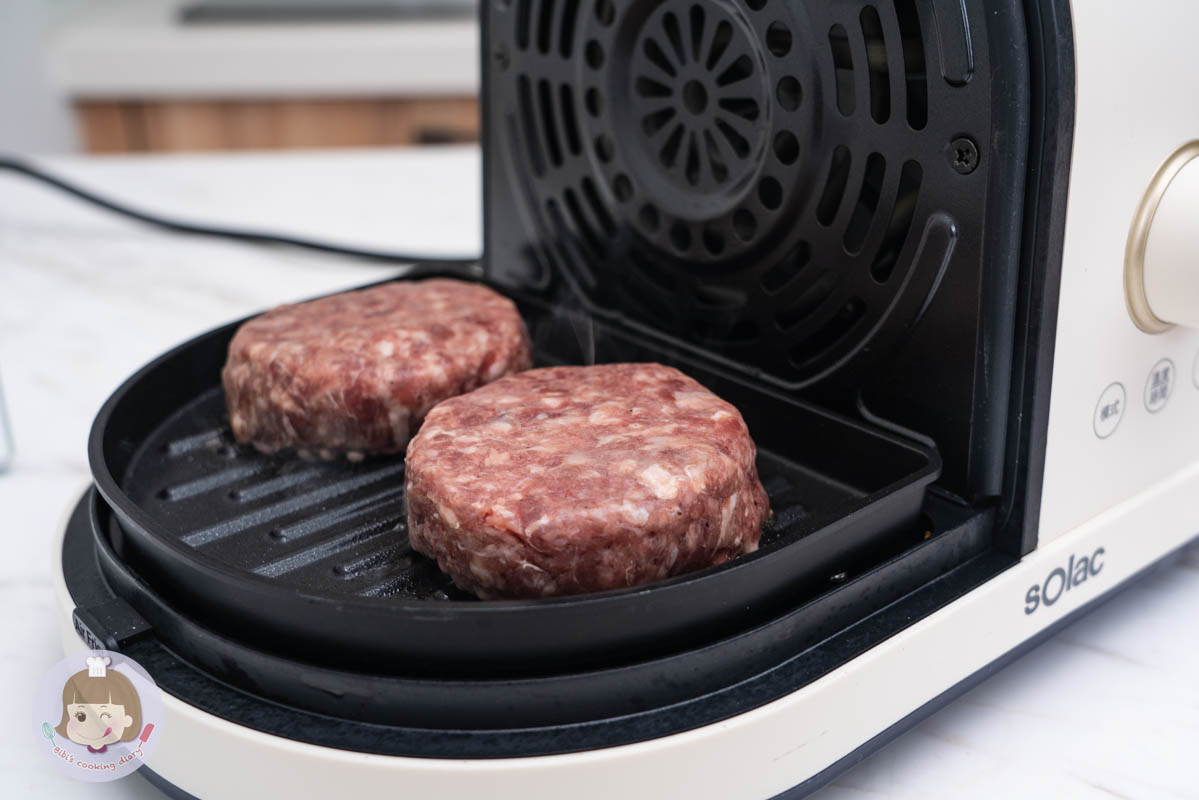 氣炸鍋推薦》sOlac膠囊空氣烤炸鍋｜可煎可炸一機兩用，小家庭必備家電！