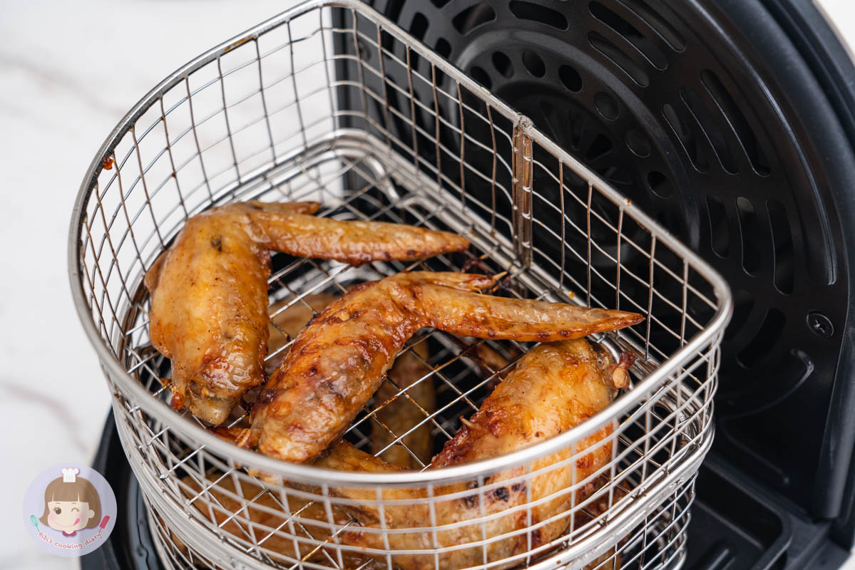 氣炸鍋推薦》sOlac膠囊空氣烤炸鍋｜可煎可炸一機兩用，小家庭必備家電！