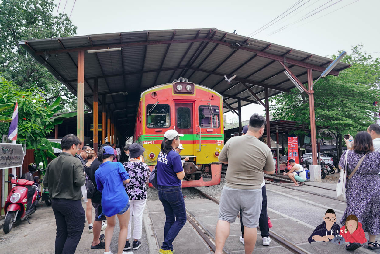 泰國美功鐵道市場-102